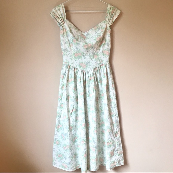 🌸 Darling Vtg Dress 🌸
